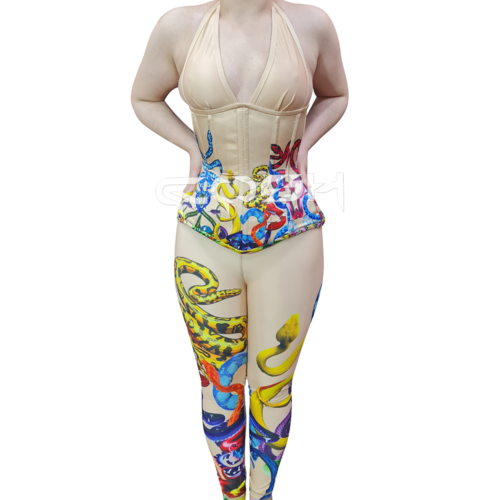 Conjunto de corsé y leggings