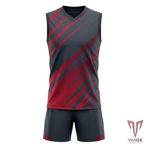 Tenue de basketball durable pour hommes avec short en jersey confortable, vêtements de sport légers et respirants en polyester, parfaits pour l'entraînement d'équipe - Product Image 5