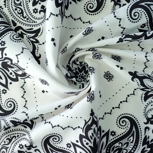 Bufandas Largas de Seda Pura de Lujo con Estampado Personalizado para Mujer, Envoltura Ligera de Satén para el Cuello, Tacto Suave, Multifuncional, Color Sólido - Product Image 4