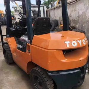 Excelente Rendimiento para Construcción, Montacargas Mecánico Usado Toyota FD30 de 3, 5 y 7 Toneladas con Desplazador Lateral en Buenas Condiciones - Product Image 1