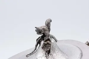 Casserole isotherme élégante en acier inoxydable |   Chaleur durable avec un design moderne - Product Image 4