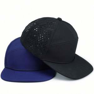 Gorra de golf personalizada de 7 paneles con malla perforada a láser, gorra deportiva de béisbol con cuerda y cierre a presión, estilo urbano unisex común con visera plana - Product Image 1