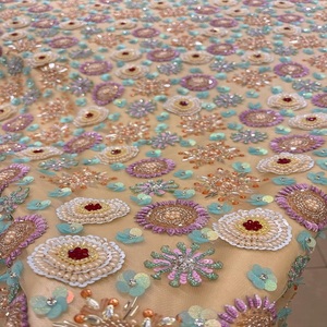 ผ้าลูกไม้คุณภาพสูงพร้อมงานปักลูกปัดหนักแน่น สำหรับชุดเจ้าสาว ชุดราตรี เสื้อผ้าดีไซเนอร์ ใช้ในอุตสาหกรรมแฟชั่นหรูหรา - Product Image 1