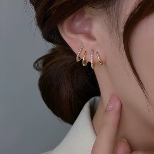 Boucles d'oreilles Huggie vintage plaquées or 14 carats tendance avec strass en cristal, bijoux de fête unisexe, or massif 18 carats certifié IGI - Product Image 3