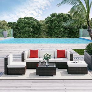 Set di mobili da giardino in vimini bianco resistente alle intemperie, 6 pezzi, con tavolino in vetro e cuscini rimovibili - Product Image 2