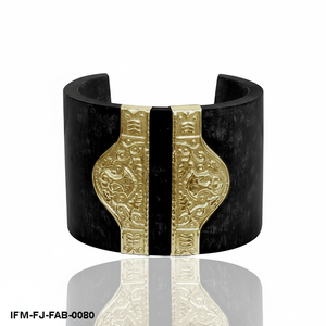 Brazalete Ancho de Tela Negra Hecho a Mano con Detalles de Caligrafía en Filigrana Dorada, Brazalete Envolvente Étnico Bohemio para Mujer - Product Image 2