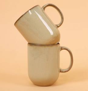 Taza de Café de Cerámica con Diseño Floral Rojo, Acabado Brillante, Construcción Duradera, Asa Cómoda, Perfecta para Té, Café, Regalo para el Hogar - Product Image 6