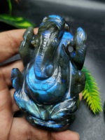 Statue du Dieu Ganesh en pierre de labradorite naturelle – Un symbole divin de transformation, de sagesse et de lumière spirituelle