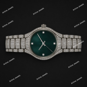 Reloj con Esfera Verde Esmeralda y Diamantes, Caja Plateada con Cristales, Elegante, Minimalista, de Lujo, Brillante, Regalo de Moda Unisex - Product Image 3