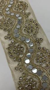 Bordure décorative de luxe fantaisie traditionnelle brodée de dentelle florale, de travail miroir et de perles pour Saree, Robe, Vêtement de mariage - Product Image 4