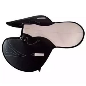 Sillas de Montar Profesionales de Estilo Occidental en PVC Sintético para Carreras de Caballos, Disponibles en Todos los Diseños, Personalizables, Equitación SE - Product Image 1