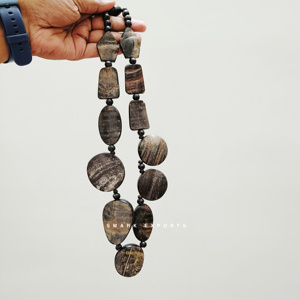 Collier élégant en corne de buffle naturelle, perles polies faites à la main, pendentif cœur, style amour, collier ras du cou tendance - Product Image 5