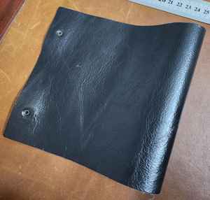 Cuero de vaca, cuero de búfalo, cuero orgánico ISONZ, cuero genuino de primera capa, cuero de grano superior para muebles, sofás, sillas, ropa, guantes, bolsos y accesorios. - Product Image 4