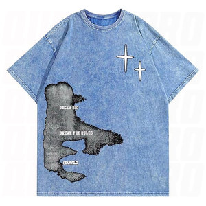 Camiseta con hombros caídos y estampado de letras para hombre, camiseta informal con cuello redondo y manga corta, estilo callejero, ropa cómoda, camiseta de verano - Product Image 1