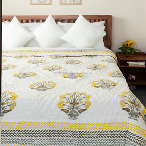 Couvre-lit matelassé décoratif en coton réversible jaune et gris à motif floral, imprimé à la main à l'indienne, pour la literie - Product Image 4
