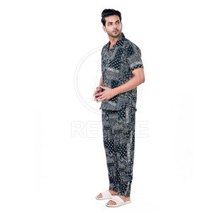 Vêtements de nuit pour hommes, combinaison de sommeil décontractée, confortable, douce au toucher, tissu respirant - Product Image 3