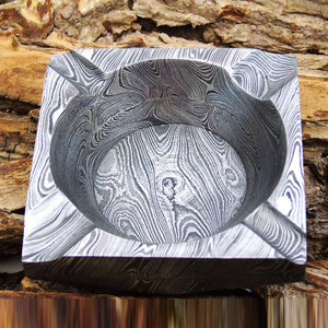 Cendrier de luxe en acier Damas, fait main, artistique, en métal, pour cigares, cigarettes, décoration - Product Image 1