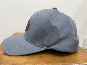 Casquette de baseball structurée à 6 panneaux avec logo en cuir personnalisé pour vêtements décontractés d'extérieur pour adultes, fabriquée en usine au Vietnam - Product Image 3