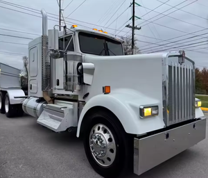Camion semi-remorque Kenworth W900 Sleeper 2023 de qualité supérieure, avec cabine plate, à vendre - Product Image 5