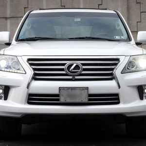LX 570 V8 Usado - Product Image 1