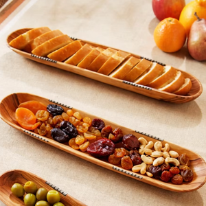 Plateau de service en bois, long plateau ovale en bois d'olivier, plat de service haut de gamme, plateau à apéritifs en bois. - Product Image 5