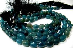 Perles ovales lisses en quartz saphir bleu teinté, vendues par brin de 13 pouces de long - Product Image 2