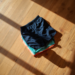 Stretch Solid Casual Athletic <b>Layered</b> Men's Shorts Eco-Friendly Performance Sportswear with OEM/ODM Customization - Product Image 4
