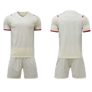 Conjunto de Chándal de Fútbol Personalizable con Estampado por Transferencia Térmica, Logotipo Frontal, 100% Poliéster, Transpirable, de Secado Rápido, Unisex, para Adultos, Pantalón Corto - Product Image 6