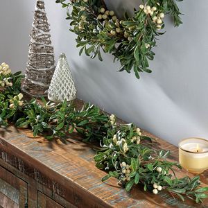 Guirlande de Noël vert baie de neige de 54 pouces - Product Image 3