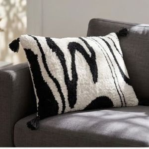 Coussin décoratif carré moderne en tricot à imprimé animal, housse amovible lavable pour salon et chambre à coucher - Product Image 3