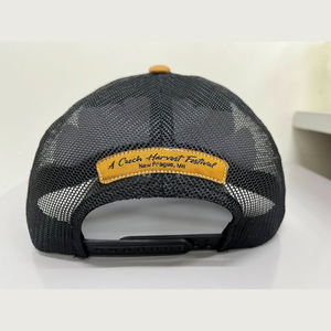 Casquette Trucker Ajustable à 6 Panneaux en Coton et Maille de Haute Qualité avec Patch en Cuir Vintage et Logo Gravé Avant et Arrière, Personnalisable - Product Image 2
