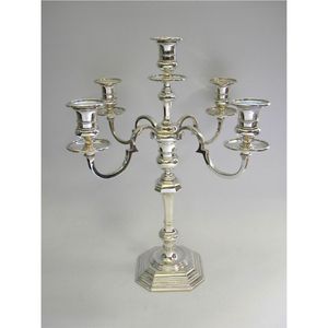 Candélabre élégant à 5 bras en argent, centre de table de mariage, porte-bougie en métal antique, candélabre de luxe pour table, ornement de décoration intérieure - Product Image 1