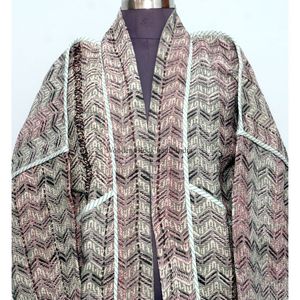 Veste Gudari faite à la main pour femmes, en coton épais, style indien Kantha, assortiment vintage réversible, manteau ethnique vintage pour l'extérieur - Product Image 2
