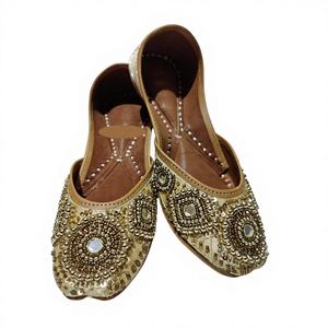 Zapatos Casuales de Hombre, Bordados, Impermeables, de Cuero Genuino, Modernos, Tradicionales y Elegantes, BS International BI-01, Hechos en India, Económicos - Product Image 1