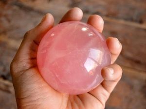 Esfera de Cristal de Cuarzo Rosa, Bola de Cristal Natural con Energía Positiva y Armonía, Otras Artesanías de Cristal - Product Image 3