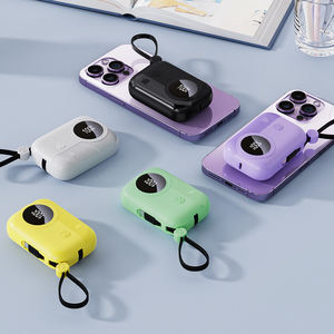 Banque d'alimentation à charge rapide Slim <span class=keywords><strong>10000mAh</strong></span> avec logo personnalisé Meilleure <span class=keywords><strong>batterie</strong></span> <span class=keywords><strong>externe</strong></span> USB pour smartphones Certifiée FCC SDS Portable - Product Image 3