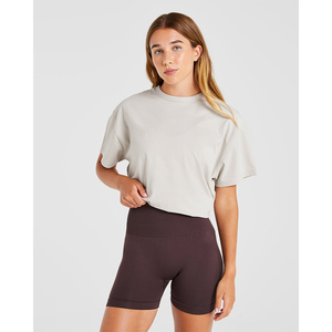 Camiseta de Verano 2026 para Mujer, Corte Holgado, Cuello Redondo, Manga Corta, Color Sólido, Algodón, Informal, para Uso Diario, Largo por Encima de la Rodilla, Transpirable - Product Image 3