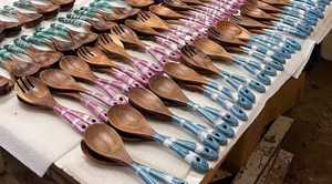 Vajilla de madera con múltiples diseños y usos, para cucharas de té y postre, utensilios hechos en Vietnam. - Product Image 2