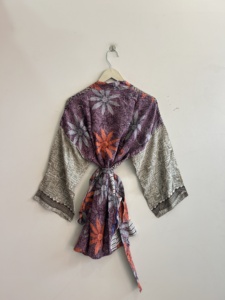 Kimono de Seda Pura India, Cómodo y Suave, Bata de Seda Japonesa para Novia, Túnica Floral para Playa, Ropa de Dormir para el Hogar, Verano - Product Image 6