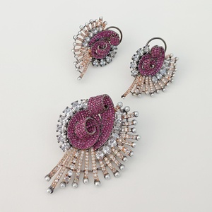 Ensemble collier et boucles d'oreilles de mariée en laiton plaqué or avec pierres précieuses, design bohème indien tendance pour femmes - Product Image 2