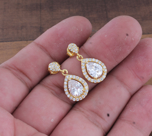 Boucles d'oreilles fantaisie CZ Designer, luxe, argent sterling 925 plaqué, zircone, forme goutte d'eau, bijoux de mode pour femmes, vente en gros - Product Image 2