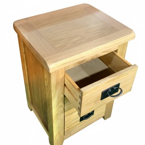 Meuble de chambre à coucher en bois de caoutchouc et pin durable, fabriqué au Vietnam, table de chevet en bois avec 3 tiroirs, design traditionnel antique - Product Image 5