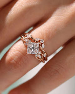 แหวนเพชรซิคอนทรงรี IGI/Lab Grown วินเทจ ทองคำขาว 14k ทำมือ ดีไซน์ Eternity Band สำหรับงานแต่งงาน/หมั้น แหวนยูนิเซ็กซ์ สวยงามสมบูรณ์แบบ - Product Image 1