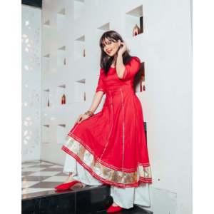 Conjunto de Traje de Gasa Rojo Coral - Talla XS - Product Image 3