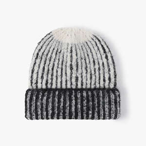 Bonnet d'hiver chaud 2026, design multicolore, en acrylique tricoté, style pêcheur, bonnet sport tie-dye pour femmes et hommes - Product Image 1