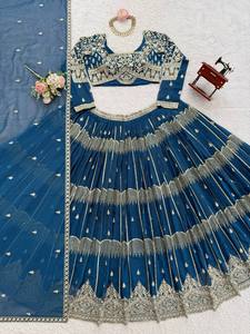 Conjunto de Lehenga Choli de Diseño Bollywood en Faux Georgette con Bordado de Hilo y Lentejuelas y Falda de 3.5m para Fiestas y Eventos - Product Image 4