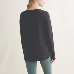 T-shirt à manches longues en toile de coton doux pour femmes, de haute qualité, conçu pour un confort quotidien, respirant, coupe décontractée, parfait pour les tenues décontractées - Product Image 2