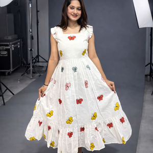 เดรสผู้หญิงทรงสวยทันสมัยสำหรับฤดูร้อน ผ้าฝ้าย แห้งเร็ว ทรงปกติ ความยาวปานกลาง ลายผีเสื้อ แขนกุด ทรงฟร็อก ทรงเข้ารูปและบานออก - Product Image 1