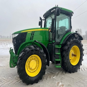 Tracteur à roues John Deere 7230R 75HP 4WD avec système de pompage de moteur avancé, conçu pour les opérations agricoles modernes à grande échelle. - Product Image 5