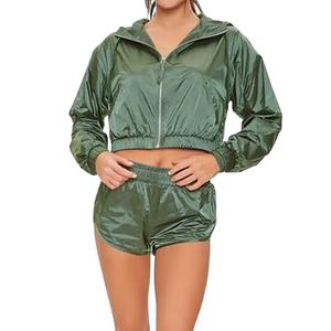 Logo personnalisé survêtements pour femmes haut coupe-vent en nylon de haute qualité ensemble de jogging léger pour femmes avec fermeture éclair 2026 - Product Image 1
